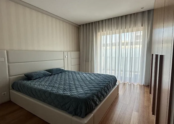 Luxury Modern Triplex *